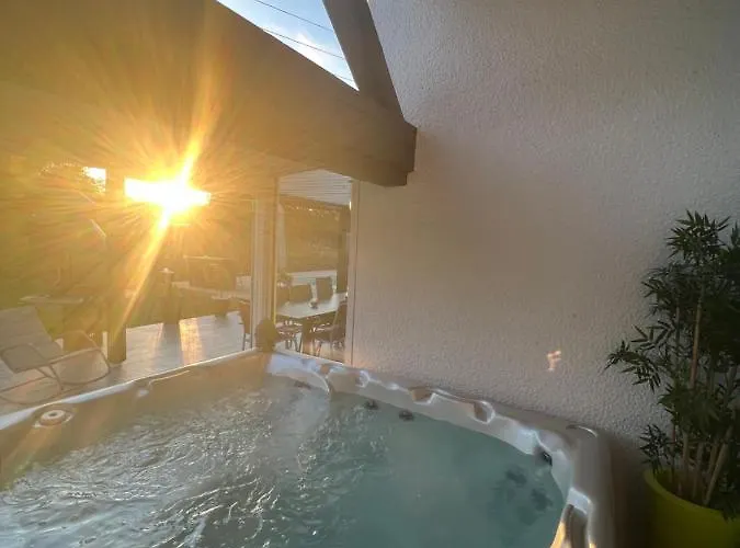 别墅 Mas Avec Piscine Et Jacuzzi Sur Sur